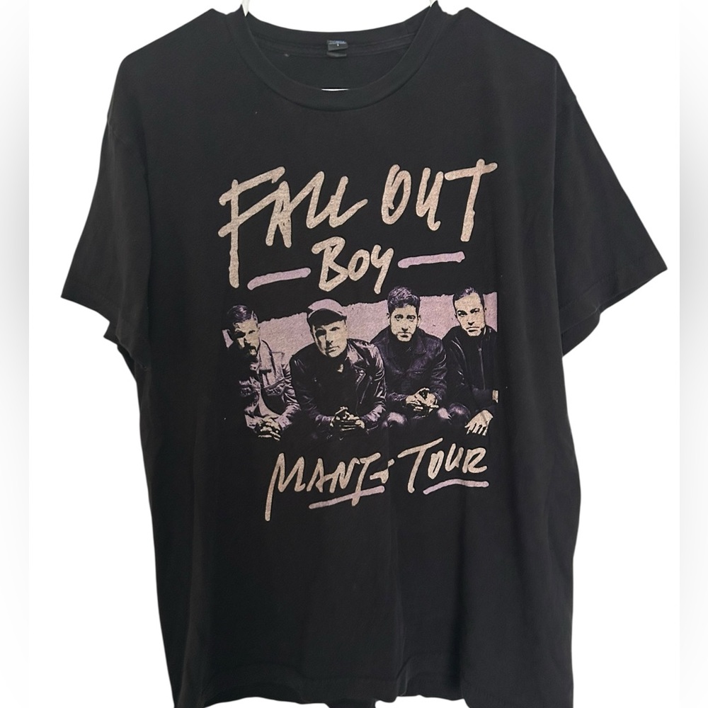 Fall Out Boy Mania Tour Black‎ Faded Graphic T-Shirt Size Large